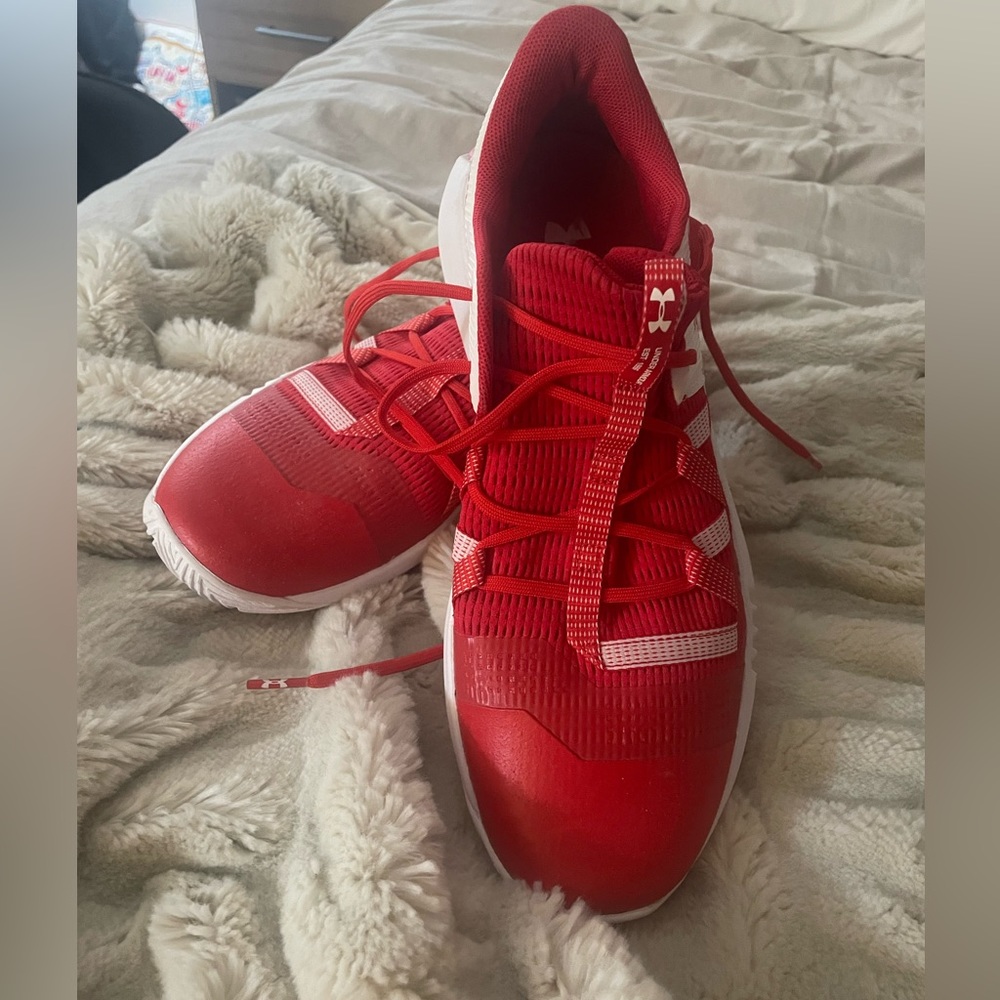 Under Armour Women’s Volleyball Shoes- Ref